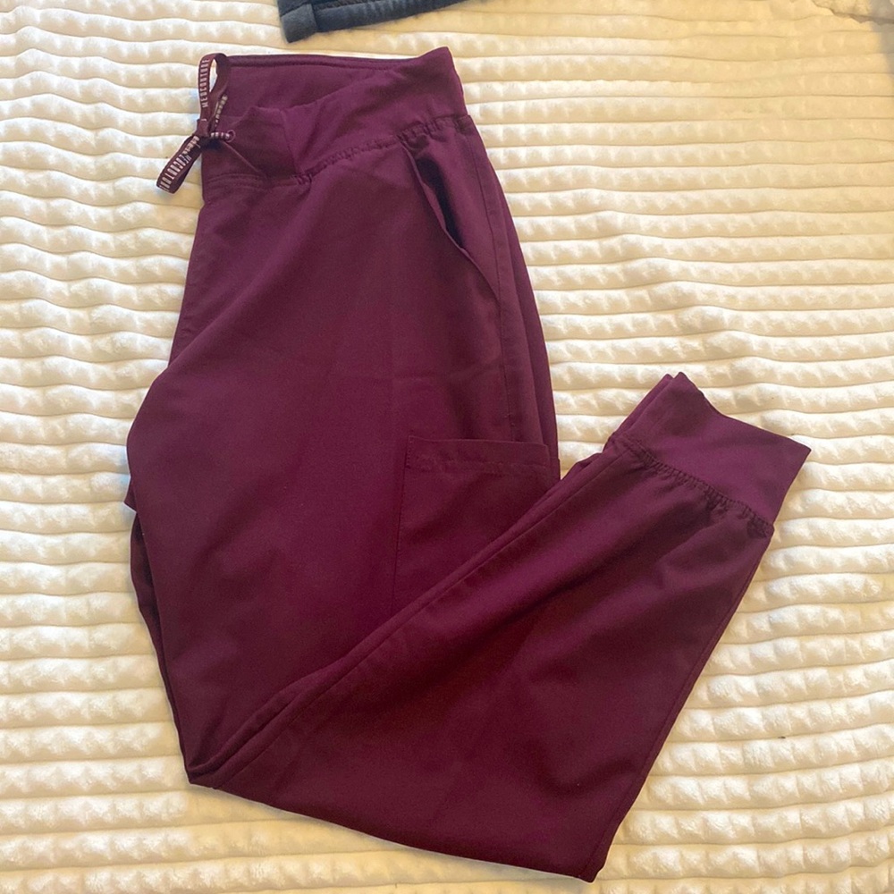 Wine colored 6-pocket Cargo Knit Waist Drawstring Joggers
